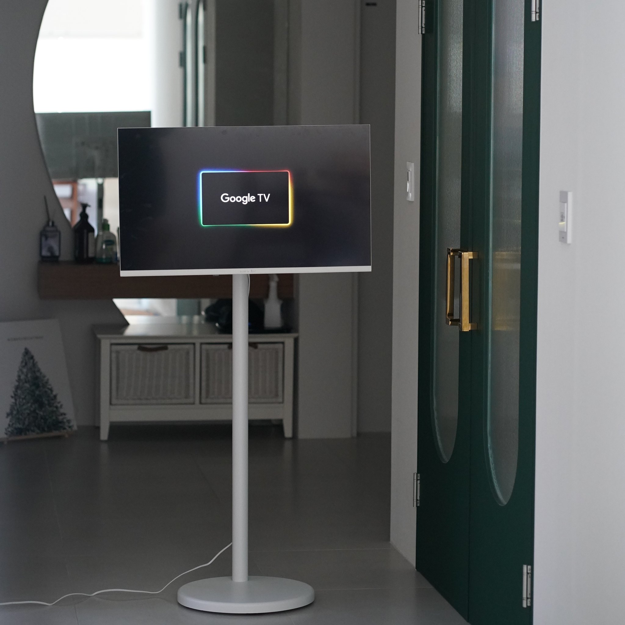 와이드무빙뷰 화이트에디션 삼탠바이미 셋트 81cm(32인치) HD 스마트 이동식 TV 중소바이미 삼텐바이미 V1 셀프설치가능 상세 이미지 1